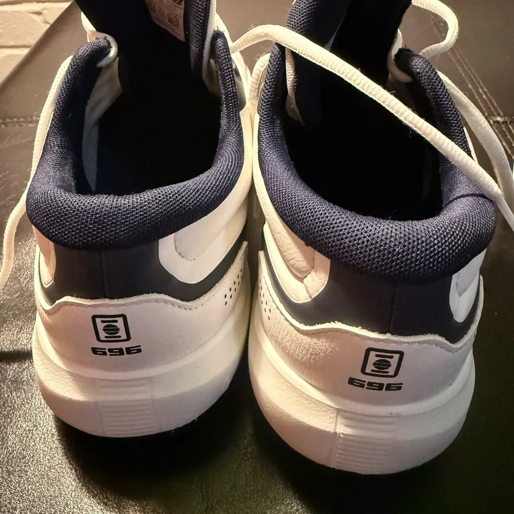 (Clearance) New Balance Men's 10.5 D 696v5 Hard Court Tennis Shoes in White/Navy - Picture 5 of 6